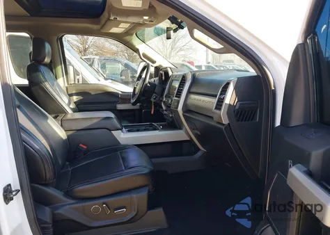 2019 Ford F-250 Lariat z USA, uszkodzony, nr VIN 1FT7W2BT0KEE87142